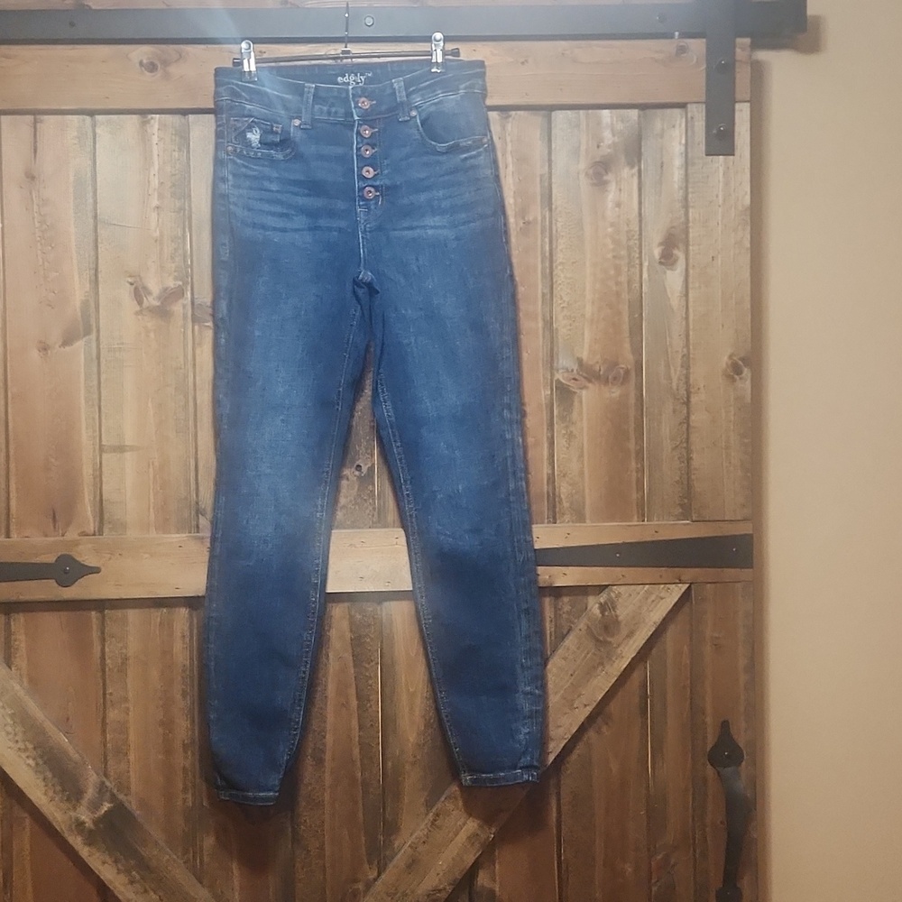 Maurice's Edgely Heans